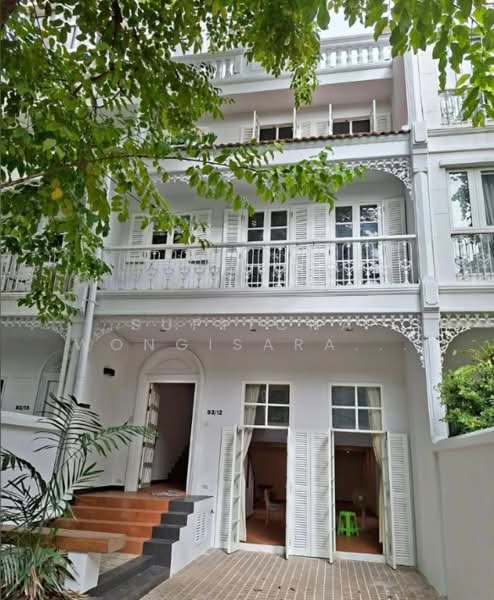 undefined, Bangkok, Lumphini, Pathum Wan, Bangkok, 3 Bedrooms, 300 sqm, Townhouse For Rent, by Supitcha Wongisaraseri, 500357363 - DDproperty.com