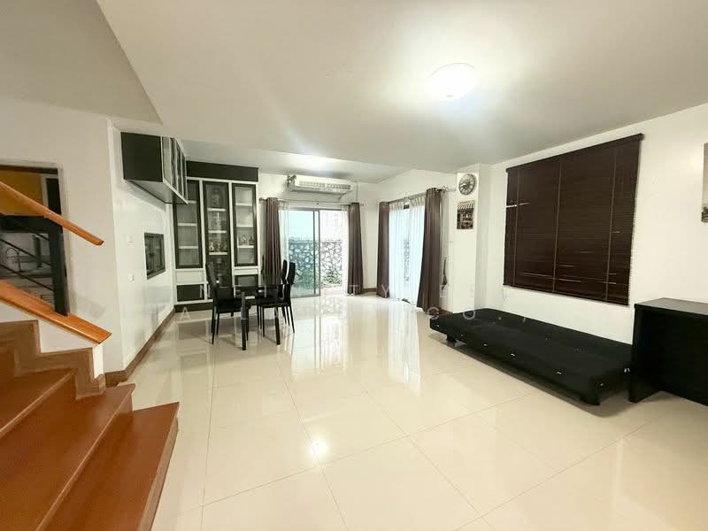House of the Canary, Chon Buri (Pattaya), 3241 Road, Surasak, Si Racha, Chon Buri (Pattaya), 3 Bedrooms, 220 sqm, Single Detached House For Sale, by Infinity EEC (Thailand) Co., Ltd., 500357374 - DDproperty.com