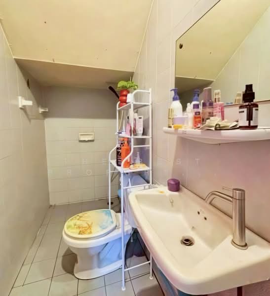 หมู่บ้านพุทธชาด กระทุ่มแบน, Samut Sakhon, Tha Mai, Krathum Baen, Samut Sakhon, 4 Bedrooms, 144 sqm, Townhouse For Sale, by The Best Property แอน, 500357383 - DDproperty.com