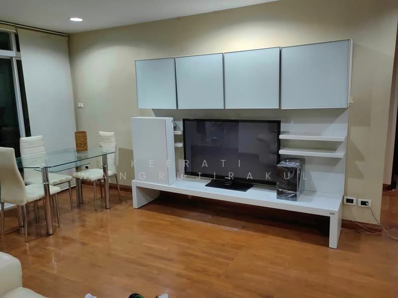 Pabhada Silom, Bangkok, Sathorn, Silom, Bang Rak, Bangkok, 2 Bedrooms, 72 sqm, Condo For Rent, by Keerati Wangrujirakul, 500357417 - DDproperty.com