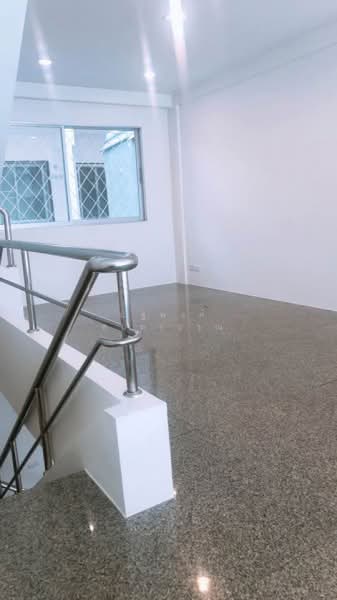 ไม่พบโครงการ, Bangkok, เหม่งจ๋าย ศรีวรา ประชาอุทิศ, Wang Thonglang, Bangkok, 4 Bedrooms, 220 sqm, Townhouse For Rent, by ณัฐพงศ์ สุนทรอรุณ, 500357420 - DDproperty.com