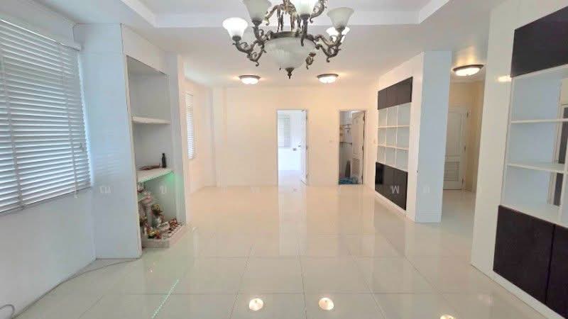 Golden Lanna Village, Bangkok, รามคำแหง, Khlong Chan, Bang Kapi, Bangkok, 3 Bedrooms, 250 sqm, Single Detached House For Sale, by คุณ ชลิตพล ( พล ), 500357424 - DDproperty.com