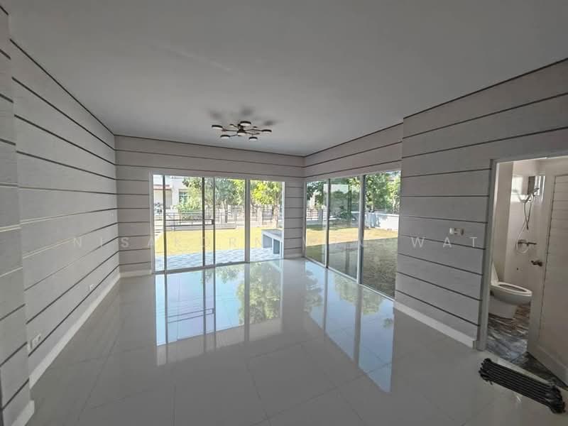 4-BR House, Bangkok, Lam Pla Tiew, Lat Krabang, Bangkok, 4 Bedrooms, 203 sqm, Single Detached House For Sale, by Nisakorn Wingwat, 500357553 - DDproperty.com