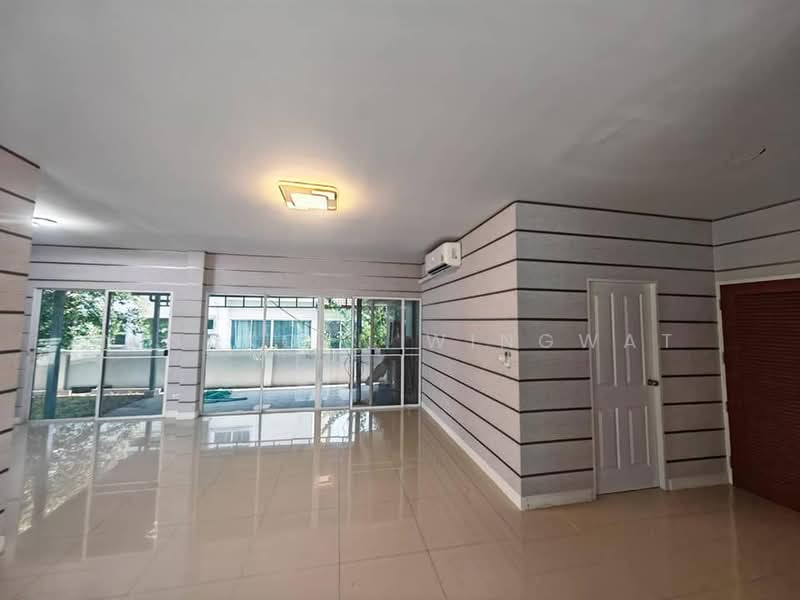 4-BR House, Bangkok, Lam Pla Tiew, Lat Krabang, Bangkok, 4 Bedrooms, 203 sqm, Single Detached House For Sale, by Nisakorn Wingwat, 500357553 - DDproperty.com