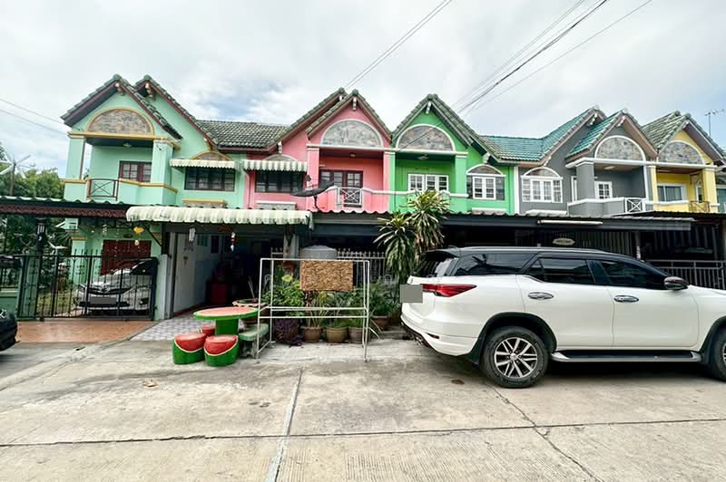 Rattanathani (Bang Bua Thong) : บ้านรัตนธานี (บางบัวทอง), นนทบุรี, กาญจนาภิเษก, บางรักพัฒนา, บางบัวทอง, นนทบุรี, 180 ตร.ม., ทาวน์เฮ้าส์ ขาย, โดย คุณริณณ์, 500357597 - DDproperty.com