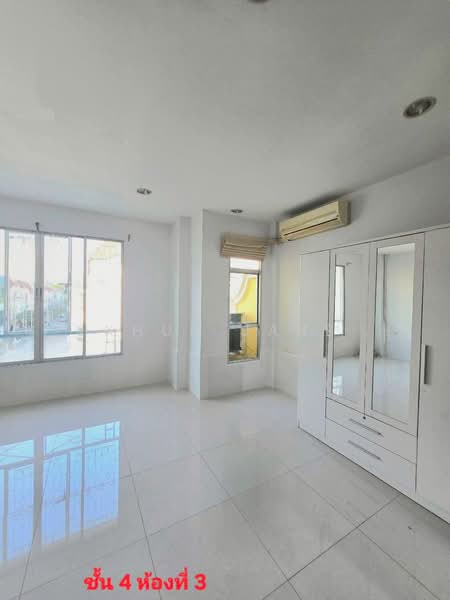 Baan Klang Muang British Town Srinakarin : บ้านกลางเมือง บริติช ทาวน์ ศรีนครินทร์, สมุทรปราการ, ซอยบ้านกลางเมือง บริติช ทาวน์ ศรีนครินทร์, บางแก้ว, บางพลี, สมุทรปราการ, 350 ตร.ม., ทาวน์เฮ้าส์ ให้เช่า, โดย Khun Jane, 500357624 - DDproperty.com