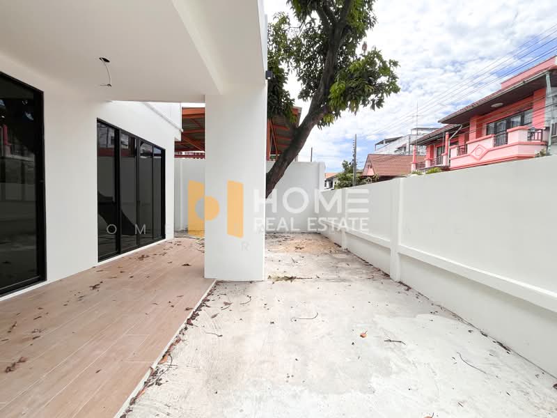 Detached House Chalerm Phrakiat Rama 9 Soi 14, Bangkok, Nong Bon, Prawet, Bangkok, 3 Bedrooms, 200 sqm, Single Detached House For Sale, by HOME Real Estate Service, 500357625 - DDproperty.com