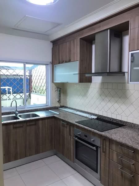 Baan Klang Krung Thonglor, Bangkok, 55 Soi Sukhumvit 55, Khlong Tan Nua, Watthana, Bangkok, 4 Bedrooms, 350 sqm, Townhouse For Rent, by ปรินทร์ญาดา ชิณโชติ, 500357634 - DDproperty.com