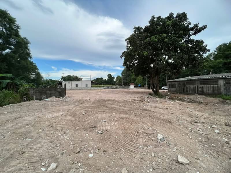 Land for sale in Surasak area, 323 sq.wa, already filled and leveled., Chon Buri (Pattaya), Surasak, Si Racha, Chon Buri (Pattaya), , 1,292 sqm, Land For Sale, by RICHWELL INTERPLUS, 500357681 - DDproperty.com