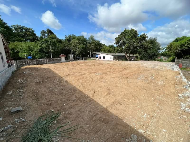 Land for sale in Surasak area, 323 sq.wa, already filled and leveled., Chon Buri (Pattaya), Surasak, Si Racha, Chon Buri (Pattaya), , 1,292 sqm, Land For Sale, by RICHWELL INTERPLUS, 500357681 - DDproperty.com