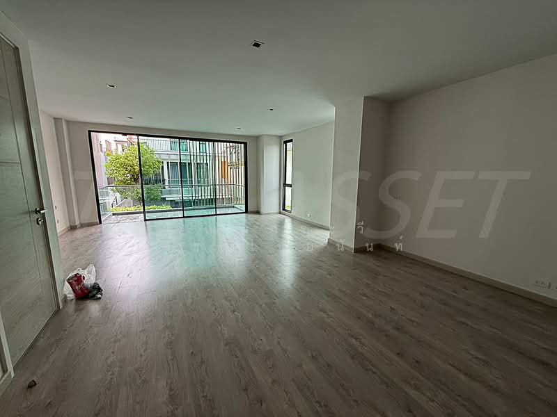 AQ ARBOR Suanluang Rama 9-Pattanakarn, Bangkok, Chaloem Phrakiat Rama 9 Road Soi 48, Dok Mai, Prawet, Bangkok, 3 Bedrooms, 250 sqm, Single Detached House For Sale, by จิณณ์กระวี เตชะไชยนันท์, 500357685 - DDproperty.com