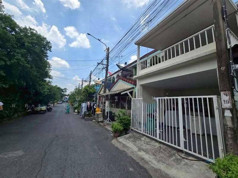บก.ทหารสูงสุด ซอยรามอินทรา46 แยก3, กรุงเทพ, ถนนรามอินทรา, รามอินทรา, คันนายาว, กรุงเทพ, 100 ตร.ม., ทาวน์เฮ้าส์ ขาย, โดย คุณ ณัฐกานต์ ผดุงมาตรวรกุล (แก้ม), 500357708 - DDproperty.com