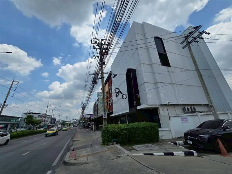 อาคารพาณิชย์ 4.5 ชั้น 43 ตร.ว. อาคารพาณิชย์ ตรงข้ามโตโยต้าบัสส์ สาขาเสรีไทย ถนนเสรีไทย, Bangkok, ถนนเสรีไทย, Khlong Kum, Bueng Kum, Bangkok, , 2,000 sqm, Shophouse For Sale, by คุณ ณัฐกานต์ ผดุงมาตรวรกุล (แก้ม), 500357733 - DDproperty.com