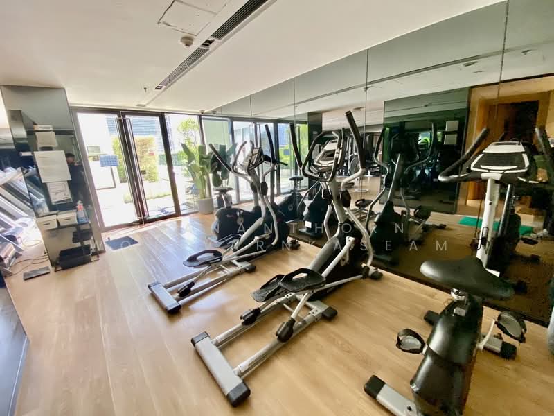 Regal Sathon-Naradhiwas, Bangkok, Naradhiwas Rajanagarindra Road, Thung Maha Mek, Sathon, Bangkok, 1 Bedroom, 32 sqm, Condo For Rent, by Thananthorn Wongvarnkaseam, 500357744 - DDproperty.com