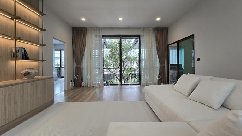 Burasiri Krungthep Kreetha, Bangkok, 95 Soi Pracha Ruam Chai, Hua Mak, Bang Kapi, Bangkok, 4 Bedrooms, 300 sqm, Single Detached House For Rent, by Manapong Phromphitak, 500357768 - DDproperty.com