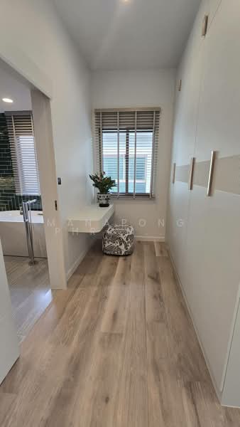 Burasiri Krungthep Kreetha, Bangkok, 95 Soi Pracha Ruam Chai, Hua Mak, Bang Kapi, Bangkok, 4 Bedrooms, 300 sqm, Single Detached House For Rent, by Manapong Phromphitak, 500357768 - DDproperty.com