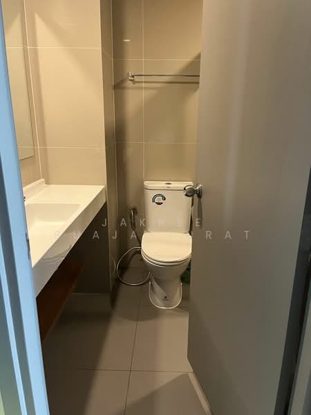 IDEO Sathorn-Wongwian Yai, Bangkok, 219 Soi Krung Thonburi 1, Khlong Ton Sai, Khlong San, Bangkok, 1 Bedroom, 27 sqm, Condo For Rent, by Jakree Buajatturat, 500357789 - DDproperty.com