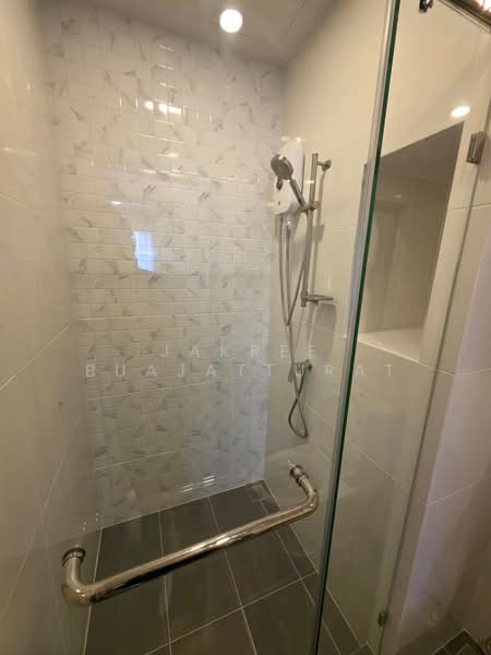 Chewathai Pinklao, Bangkok, Arun Amarin Road, Bang Yi Khan, Bang Phlat, Bangkok, 1 Bedroom, 29 sqm, Condo For Rent, by Jakree Buajatturat, 500357803 - DDproperty.com