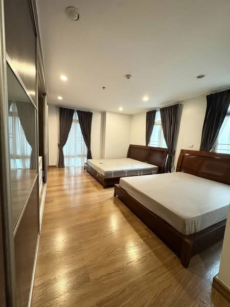 Wattana Suite, Bangkok, Soi Sukhumvit 15, Khlongtoei Nua, Watthana, Bangkok, 3 Bedrooms, 140 sqm, Condo For Sale, by Jakree Buajatturat, 500357812 - DDproperty.com