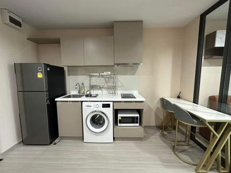 Life Ladprao, Bangkok, 992 Ladprao Road, Jom Phon, Chatuchak, Bangkok, 1 Bedroom, 36 sqm, Condo For Rent, by Intouch Abhinorasaeth, 500357829 - DDproperty.com