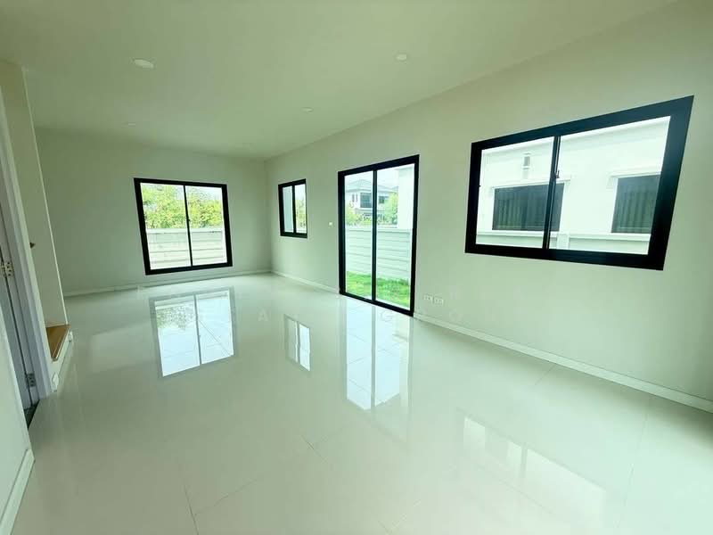 Britania Home Bangna Km.17 : บริทาเนีย โฮม บางนา กม.17, Samut Prakan, 79 ถนน บางนา-ตราด, Bang Chalong, Bang Plee, Samut Prakan, 3 Bedrooms, 140 sqm, Single Detached House For Sale, by Forty-Six Real Estate Group, 500357862 - DDproperty.com
