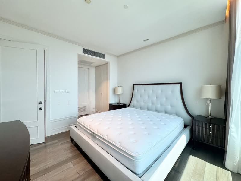 Oriental Residence, Bangkok, 110 Witthayu Road, Lumphini, Pathum Wan, Bangkok, 3 Bedrooms, 200 sqm, Condo For Rent, by Paveenee Chaisriha, 500357898 - DDproperty.com