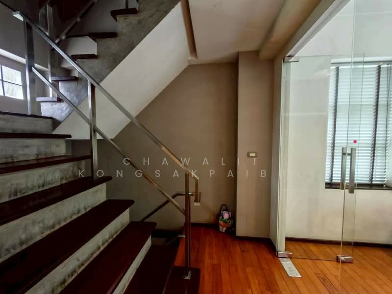 Urgent Sale! 3-Story Commercial/Office Building on Kaset-Nawamin Road (Prasert Manukit Road), Bangkok, ประเสริฐมนูกิจ, Sena Nikhom, Chatuchak, Bangkok, , 450 sqm, Shophouse For Sale, by CHAWALIT KONGSAKPAIBUL, 500357914 - DDproperty.com