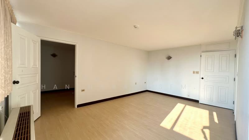 Tai Ping Towers, Bangkok, 582 Soi Sukhumvit 63, Khlong Tan Nua, Watthana, Bangkok, 3 Bedrooms, 247 sqm, Condo For Sale, by Pornpan Chantharakasemchai, 500357954 - DDproperty.com