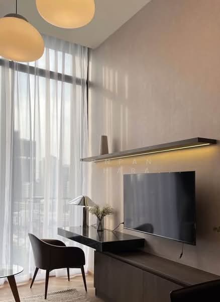Noble Around Sukhumvit 33, Bangkok, 17 Soi Sukhumvit 33, Khlong Tan Nua, Watthana, Bangkok, 1 Bedroom, 34 sqm, Condo For Rent, by Pornpan Chantharakasemchai, 500358009 - DDproperty.com