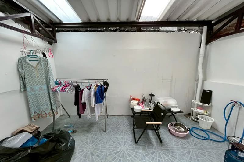 Tummasathid Villa 1, Bangkok, Tummasathid Soi 1, Bang Chak, Phra Khanong, Bangkok, 2 Bedrooms, 120 sqm, Townhouse For Sale, by คุณเดย์, 500358020 - DDproperty.com