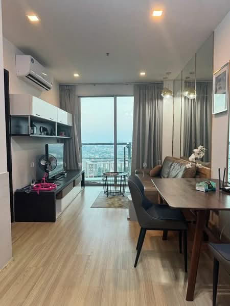 Sky Walk Residences, Bangkok, 1599 Sukhumvit Road, Phra Kanong Nua, Watthana, Bangkok, 1 Bedroom, 52 sqm, Condo For Rent, by สรภพ ยอดไชย (สีฝุ่น), 500358042 - DDproperty.com