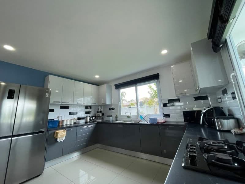 5-BR House, Chon Buri (Pattaya), Huai Yai, Bang Lamung (Pattaya), Chon Buri (Pattaya), 5 Bedrooms, 840 sqm, Single Detached House For Sale, by Supitsara  Sangarun, 500358105 - DDproperty.com