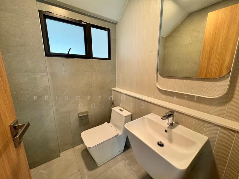 Mantana Motorway-Rama 9, Bangkok, 9 Bangkok-Chon Buri New Line, Thab Yao, Lat Krabang, Bangkok, 4 Bedrooms, 283 sqm, Single Detached House For Rent, by Princeton Estate Co.,Ltd., 500358113 - DDproperty.com
