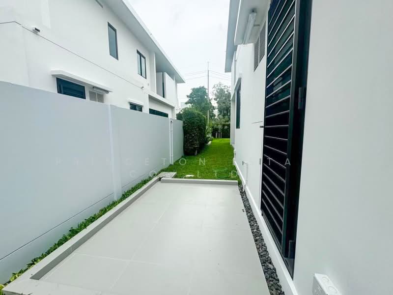 Mantana Motorway-Rama 9, Bangkok, 9 Bangkok-Chon Buri New Line, Thab Yao, Lat Krabang, Bangkok, 4 Bedrooms, 283 sqm, Single Detached House For Rent, by Princeton Estate Co.,Ltd., 500358113 - DDproperty.com