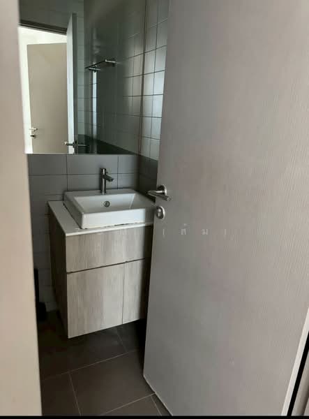 IDEO MOBI Sukhumvit 81, Bangkok, 2097 Sukhumvit Road, Bang Chak, Phra Khanong, Bangkok, 1 Bedroom, 32 sqm, Condo For Rent, by Zom (ส้ม), 500358173 - DDproperty.com