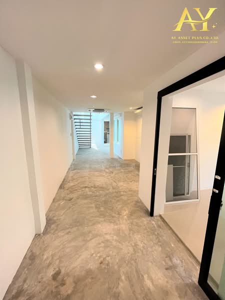 Mantana Lake Watcharapol, Bangkok, Sukhaphiban 5 Road, O-Ngoen, Sai Mai, Bangkok, 3 Bedrooms, 258 sqm, Single Detached House For Sale, by ณัฎฐ์ ยศขุน, 500358179 - DDproperty.com