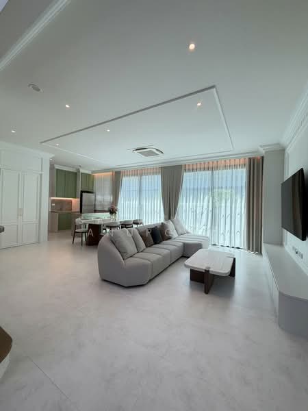 Narinsiri Rama 9-Krungthep Kreetha, Bangkok, Saphan Sung, Bangkok, 4 Bedrooms, 330 sqm, Single Detached House For Rent, by Saowaluk Anupong, 500358192 - DDproperty.com
