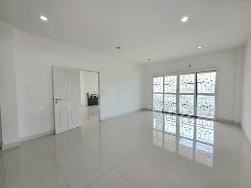 Phanason Private Home (Hathairat 37), Bangkok, Sam Wa Tawan Tok, Khlong Sam Wa, Bangkok, 4 Bedrooms, 272 sqm, Single Detached House For Sale, by คุณวิญญุดา เหล่าสันน์, 500358198 - DDproperty.com
