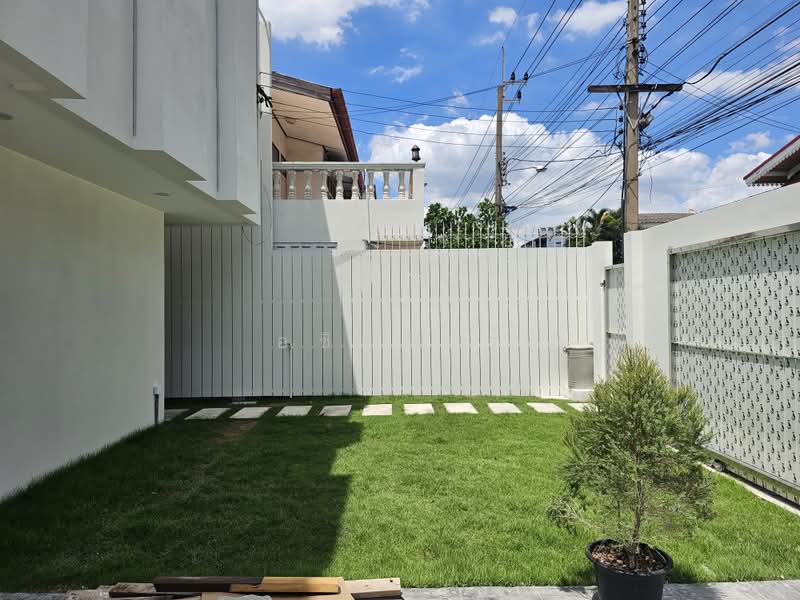 For Sale House New Renovated Chokchai 4, Bangkok, โชคชัย 4, Lat Phrao, Bangkok, 3 Bedrooms, 220 sqm, Single Detached House For Sale, by อชิรวัชร์, 500358227 - DDproperty.com