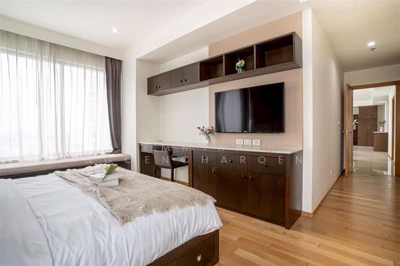 The Emporio Place, Bangkok, 93 Soi Sukhumvit 24, Sukhumvit Road, Khong Tan, Khlong Toei, Bangkok, 2 Bedrooms, 108 sqm, Condo For Sale, by Emmika Ngoencharoen, 500358307 - DDproperty.com