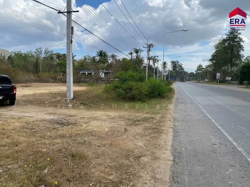 ขายด่วน! ที่ดินแปลงใหญ่ 23 ไร่ 1 งาน 12.4 ตร.ว. ติดถนนใหญ่ เขากระปุก, Phetchaburi, Kao Kra Puk, Tha Yang, Phetchaburi, , 37,248 sqm, Land For Sale, by ERA Thailand, 500358323 - DDproperty.com