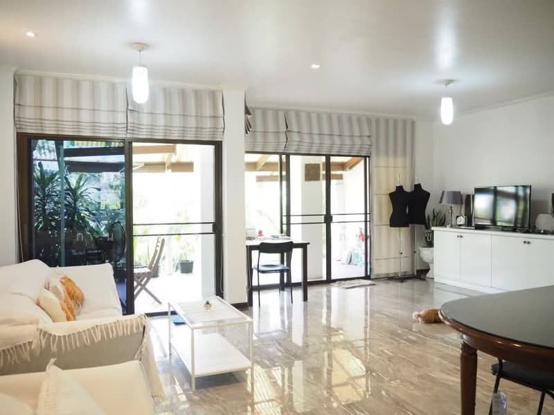 Baan On Nut Sukhumvit 77, Bangkok, Sukhumvit 77 Road, Suan Luang, Bangkok, 4 Bedrooms, 280 sqm, Condo For Rent, by Kanokwan Klakhaeng, 500358364 - DDproperty.com