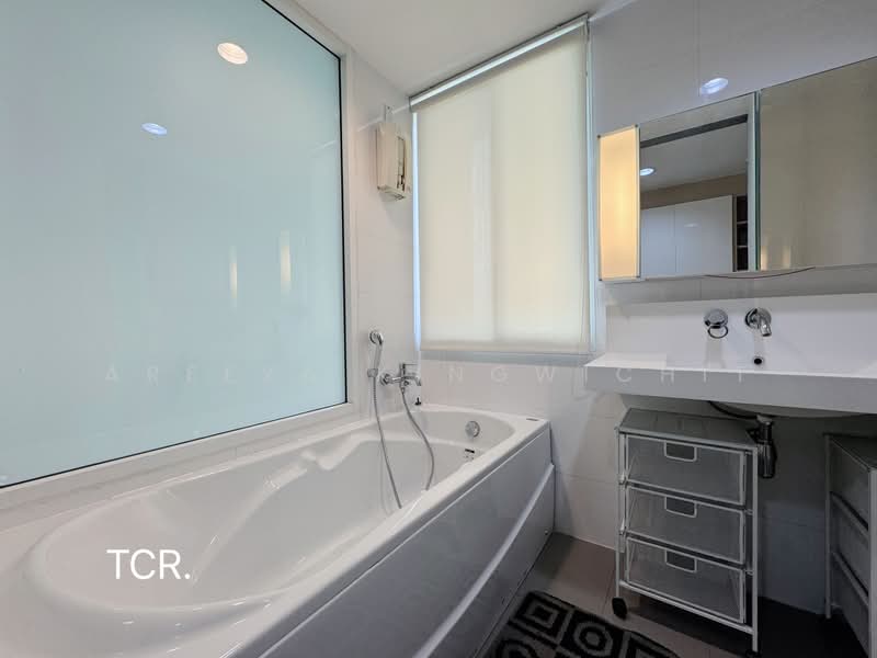 Rhythm Ratchada, Bangkok, 558 Ratchadaphisek Road, Samsen Nok, Huai Khwang, Bangkok, 2 Bedrooms, 74 sqm, Condo For Rent, by Areeya Kingwichit, 500358374 - DDproperty.com