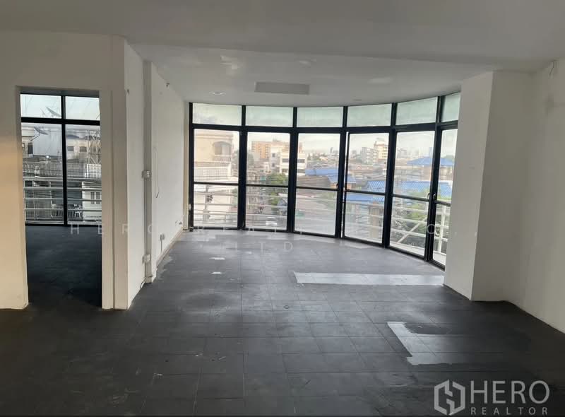 For rent Shophouse 450 sqm BTS On Nut Suan Luang Bangkok BRE22155, Bangkok, Suan Luang, Bangkok, , 450 sqm, Shophouse For Rent, by Hero Realtor Co., Ltd., 500358391 - DDproperty.com