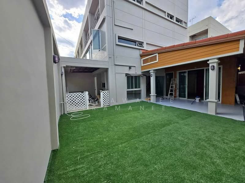 Noble Cube Pattanakarn, Bangkok, Phatthanakan Road, Suan Luang, Bangkok, 3 Bedrooms, 204 sqm, Townhouse For Rent, by Phakawadee Jiramanee, 500358452 - DDproperty.com