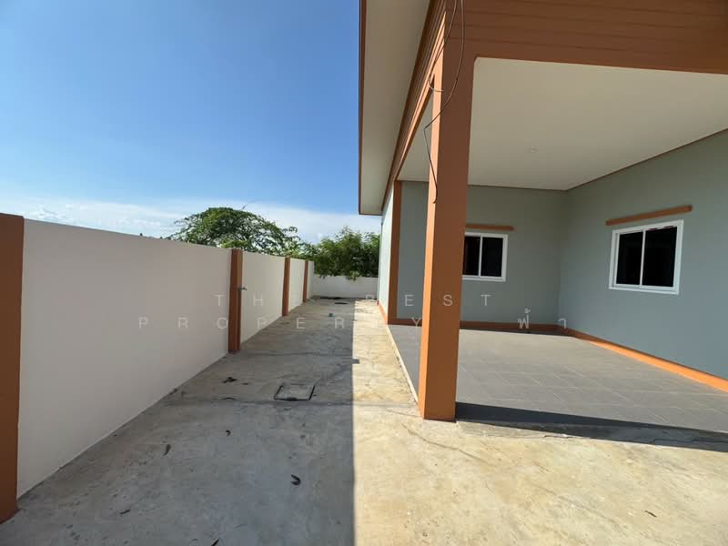 บ้านเดี่ยว แปลงยาว ฉะเชิงเทรา, Chachoengsao, Hua Samrong, Plaeng Yao, Chachoengsao, 2 Bedrooms, 120 sqm, Single Detached House For Sale, by The Best Property ฟ้า, 500358462 - DDproperty.com