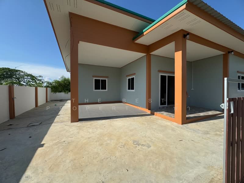 บ้านเดี่ยว แปลงยาว ฉะเชิงเทรา, Chachoengsao, Hua Samrong, Plaeng Yao, Chachoengsao, 2 Bedrooms, 120 sqm, Single Detached House For Sale, by The Best Property ฟ้า, 500358462 - DDproperty.com
