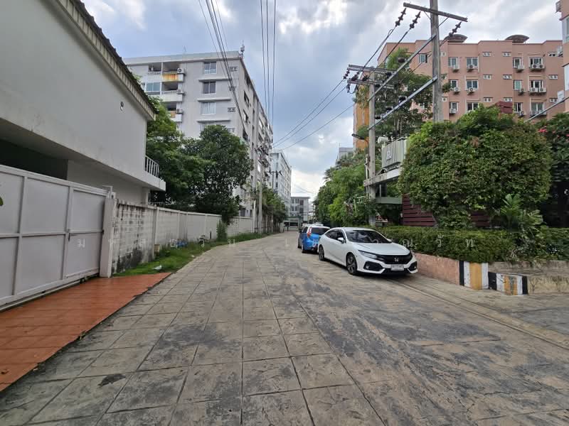 Happy Condo Ratchada 18, Bangkok, Mu Ban Yu Charoen 29 Alley, Samsen Nok, Huai Khwang, Bangkok, 1 Bedroom, 36 sqm, Condo For Sale, by Mahusttawin Tetanuwat, 500358466 - DDproperty.com