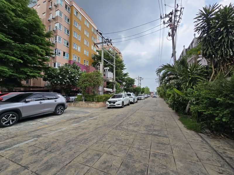 Happy Condo Ratchada 18, Bangkok, Mu Ban Yu Charoen 29 Alley, Samsen Nok, Huai Khwang, Bangkok, 1 Bedroom, 36 sqm, Condo For Sale, by Mahusttawin Tetanuwat, 500358466 - DDproperty.com