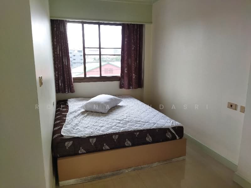 5-BR House, Bangkok, Samsen Nok, Huai Khwang, Bangkok, 5 Bedrooms, 256 sqm, Single Detached House For Rent, by Rojjana Jindasri, 500358473 - DDproperty.com